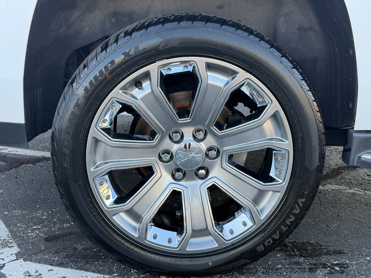 GMC Yukon 4WD 4dr Denali 2018