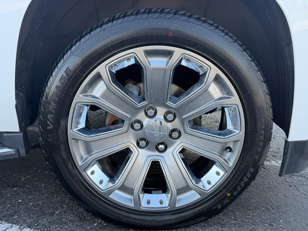 GMC Yukon 4WD 4dr Denali 2018