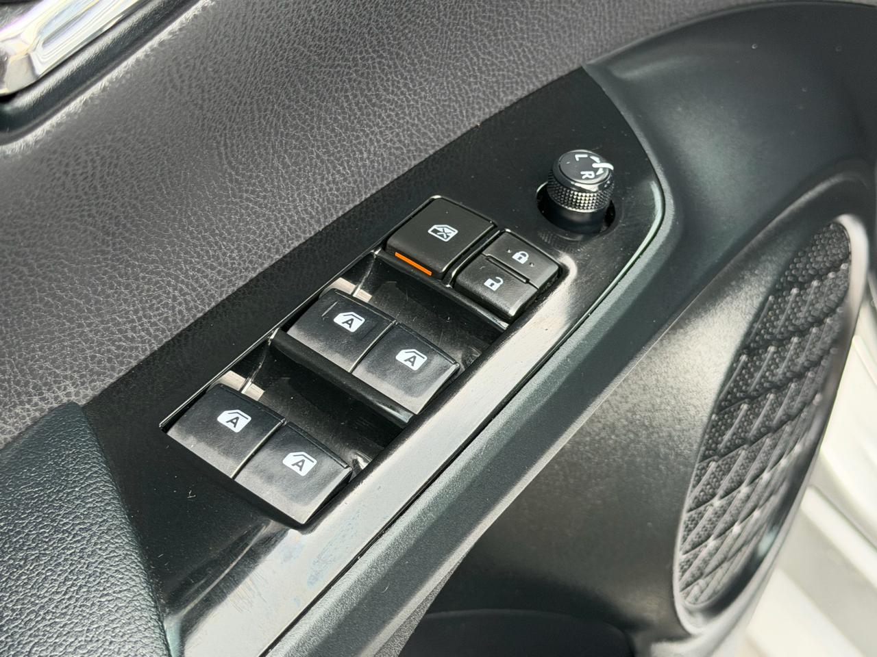 Toyota Prius Four Touring 2017