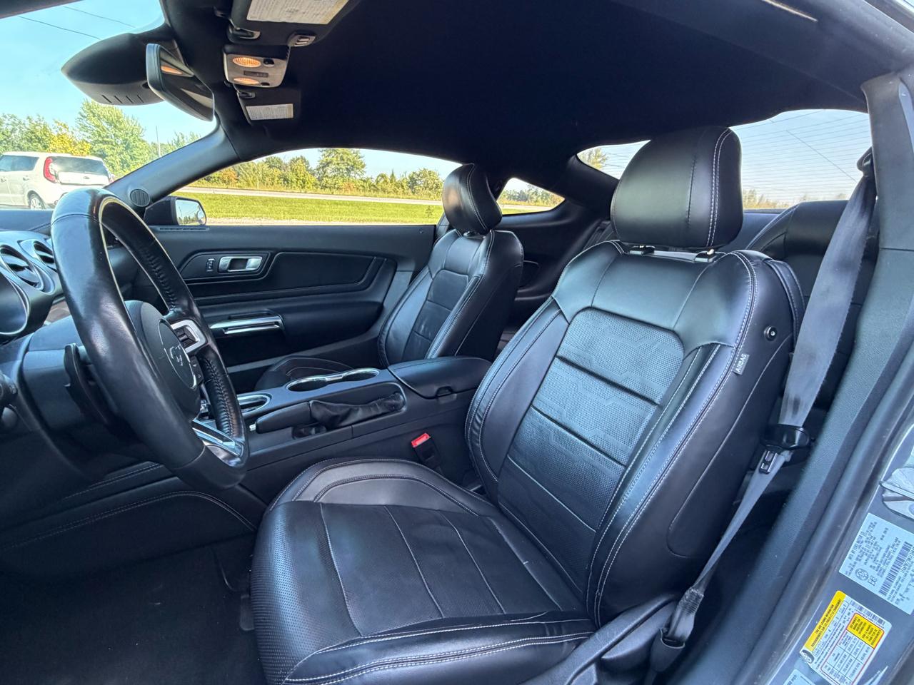 Ford Mustang GT Premium 2D Coupe 2021