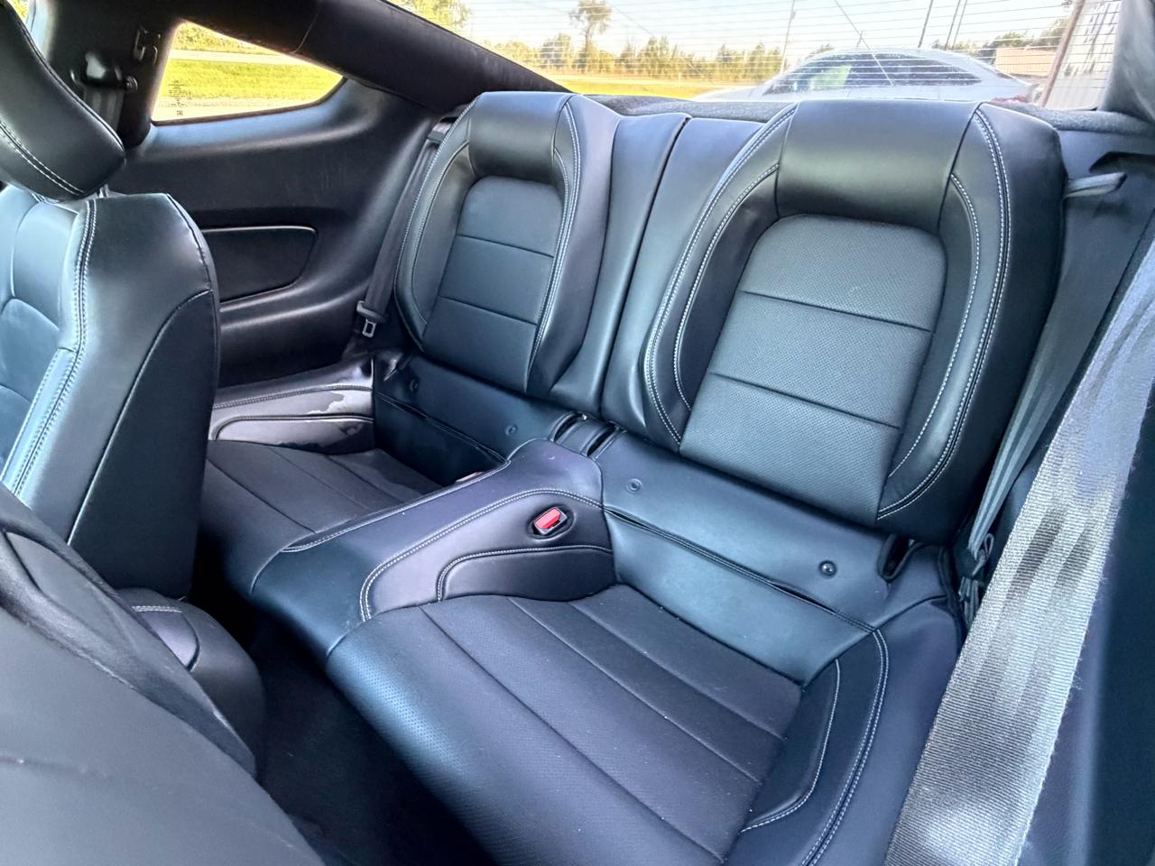 Ford Mustang GT Premium 2D Coupe 2021