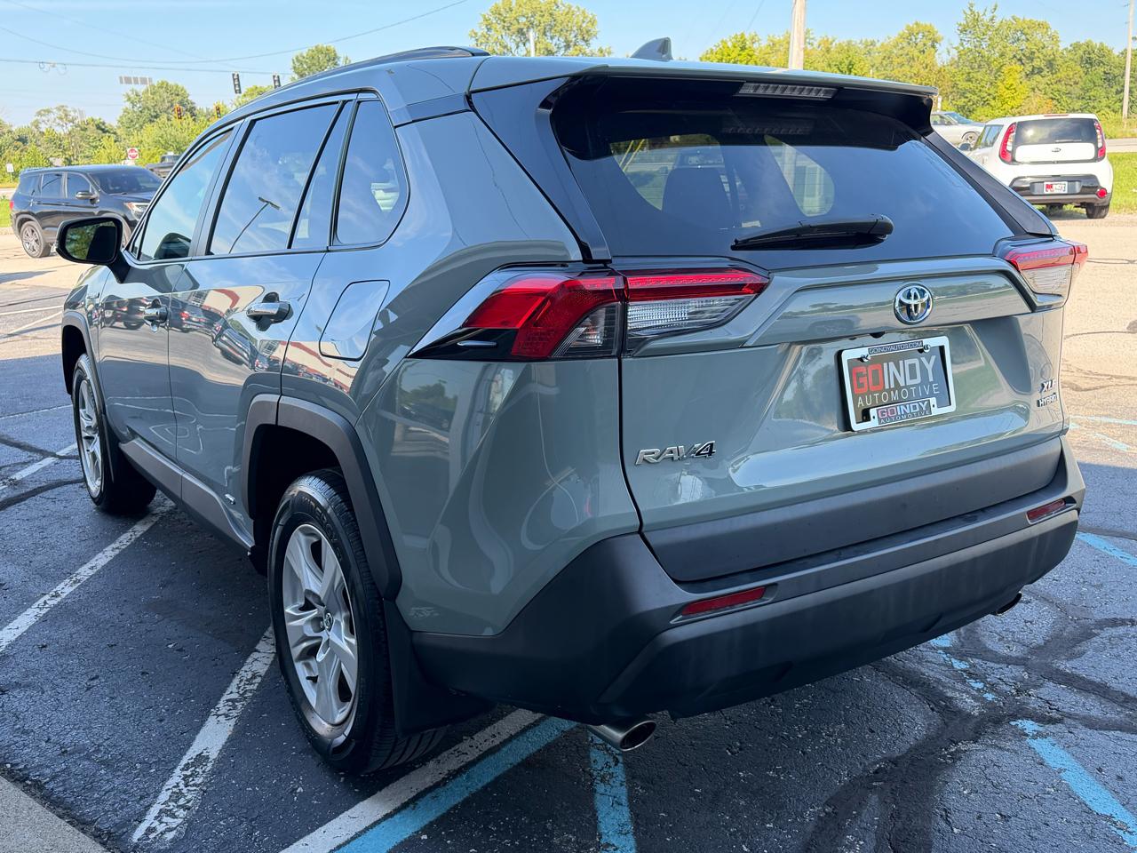 Toyota RAV4 Hybrid XLE AWD (Natl) 2020
