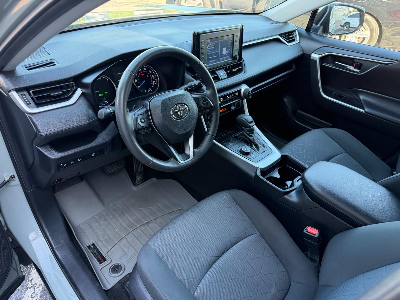 Toyota RAV4 Hybrid XLE AWD (Natl) 2020