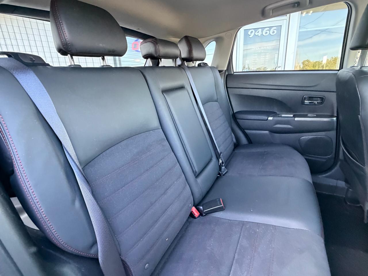 Mitsubishi Outlander Sport SE 2026