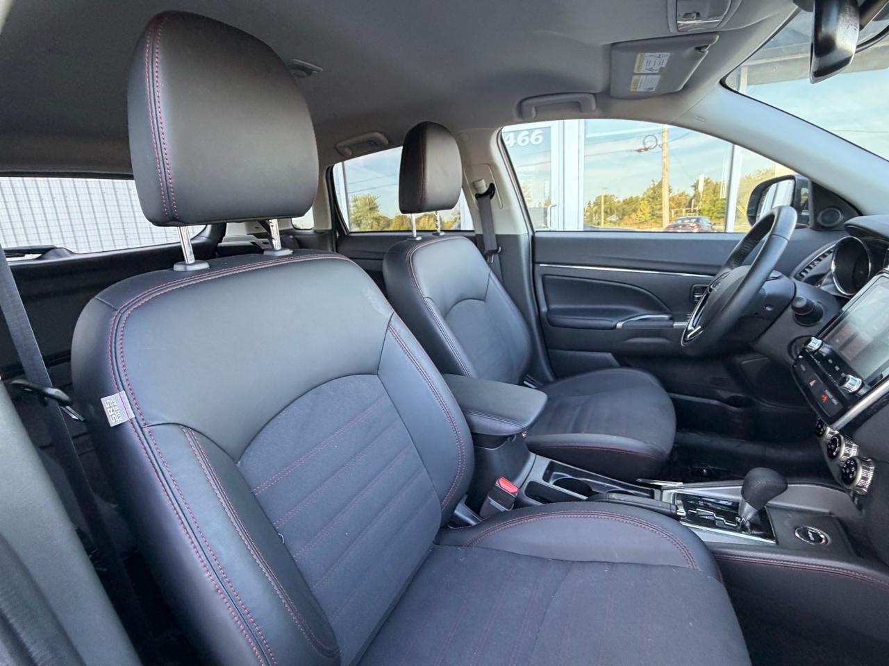 Mitsubishi Outlander Sport SE 2026