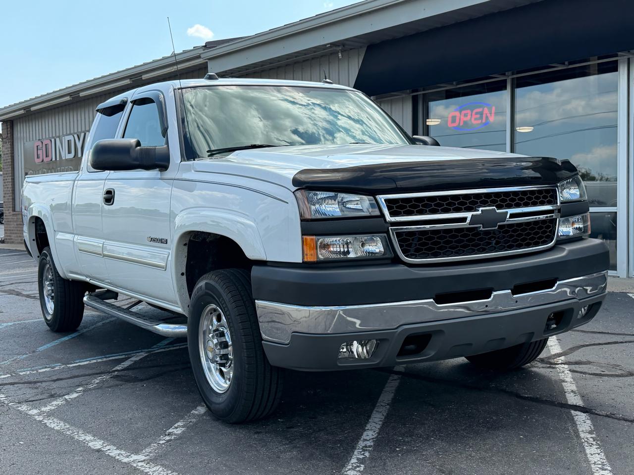 Chevrolet Silverado 2500HD Ext Cab 143.5" WB 4WD LT 2005