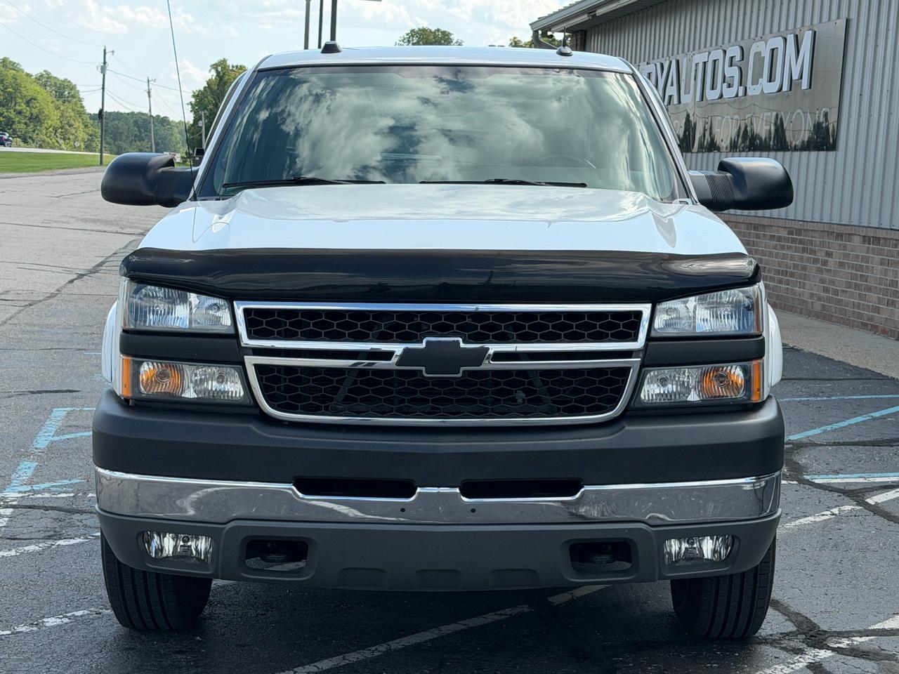 Chevrolet Silverado 2500HD Ext Cab 143.5" WB 4WD LT 2005