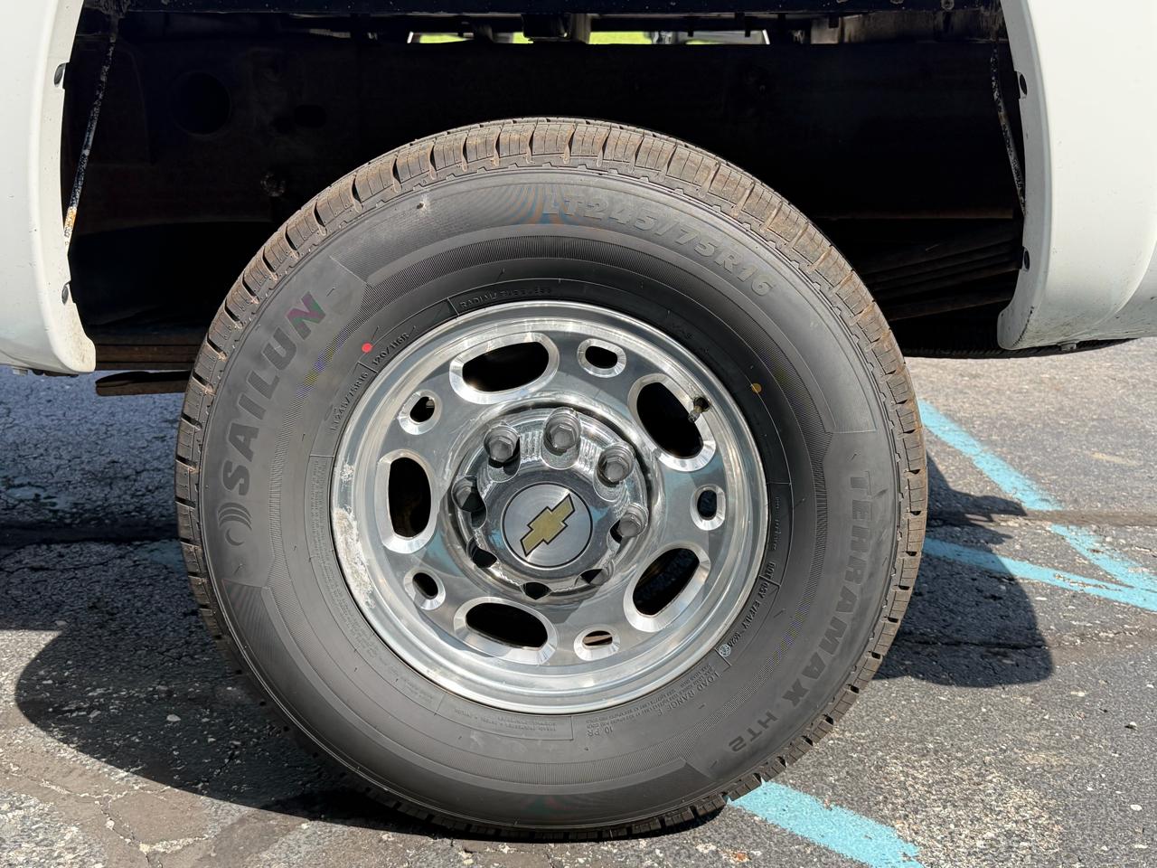 Chevrolet Silverado 2500HD Ext Cab 143.5" WB 4WD LT 2005