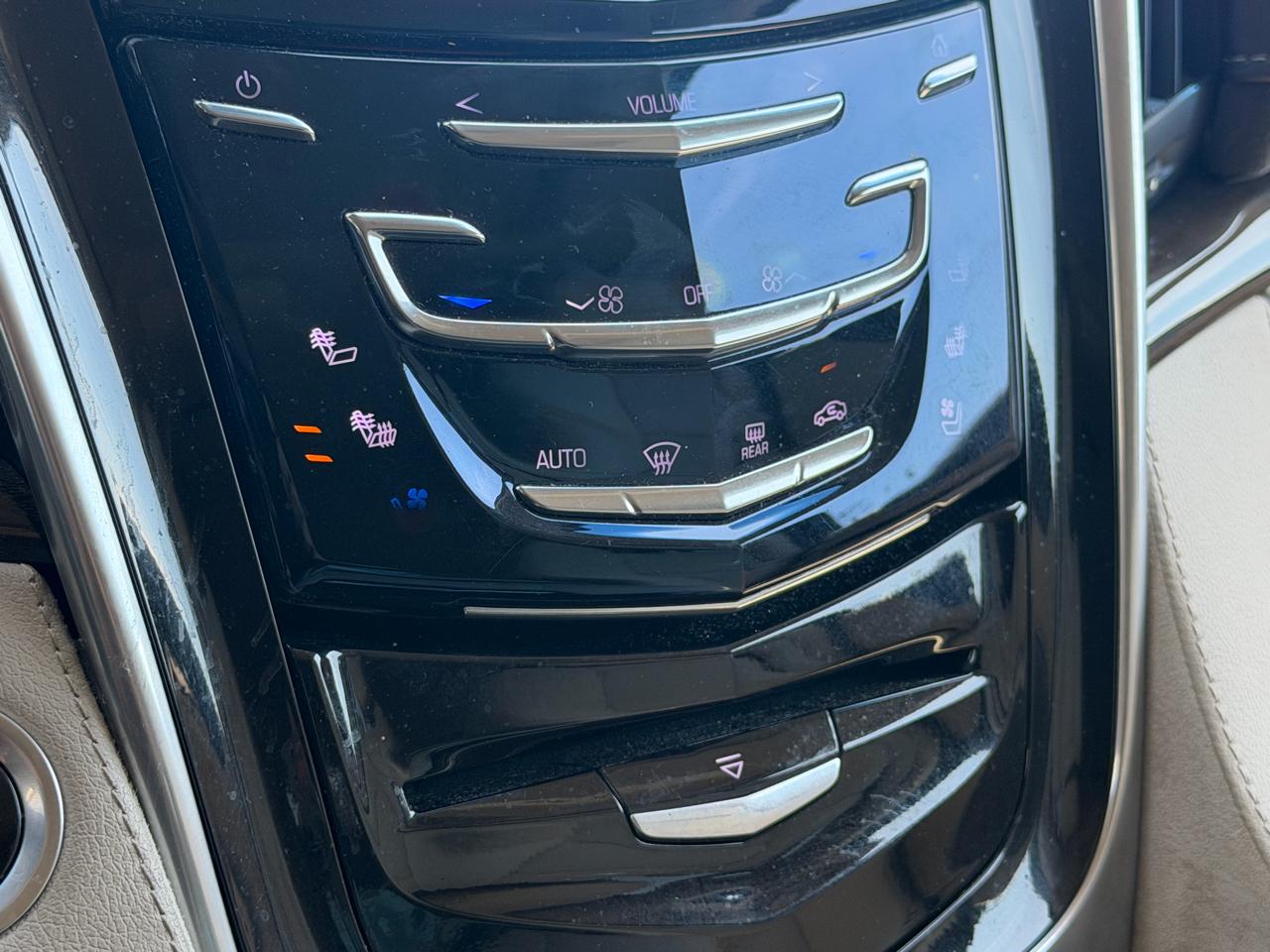 Cadillac Escalade 4WD 4dr Luxury 2019