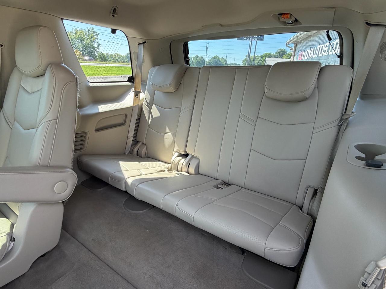 Cadillac Escalade 4WD 4dr Luxury 2019