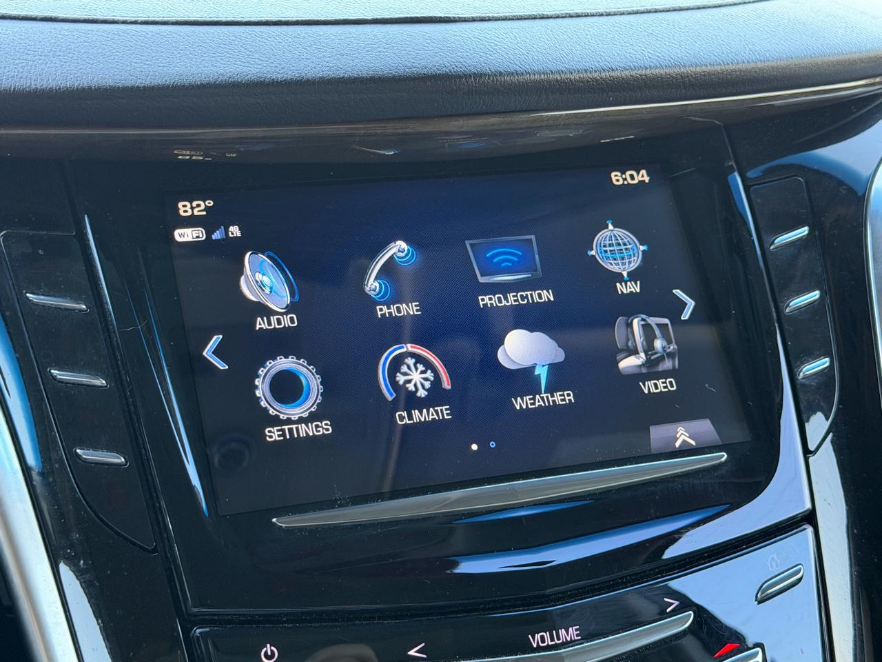 Cadillac Escalade 4WD 4dr Luxury 2019