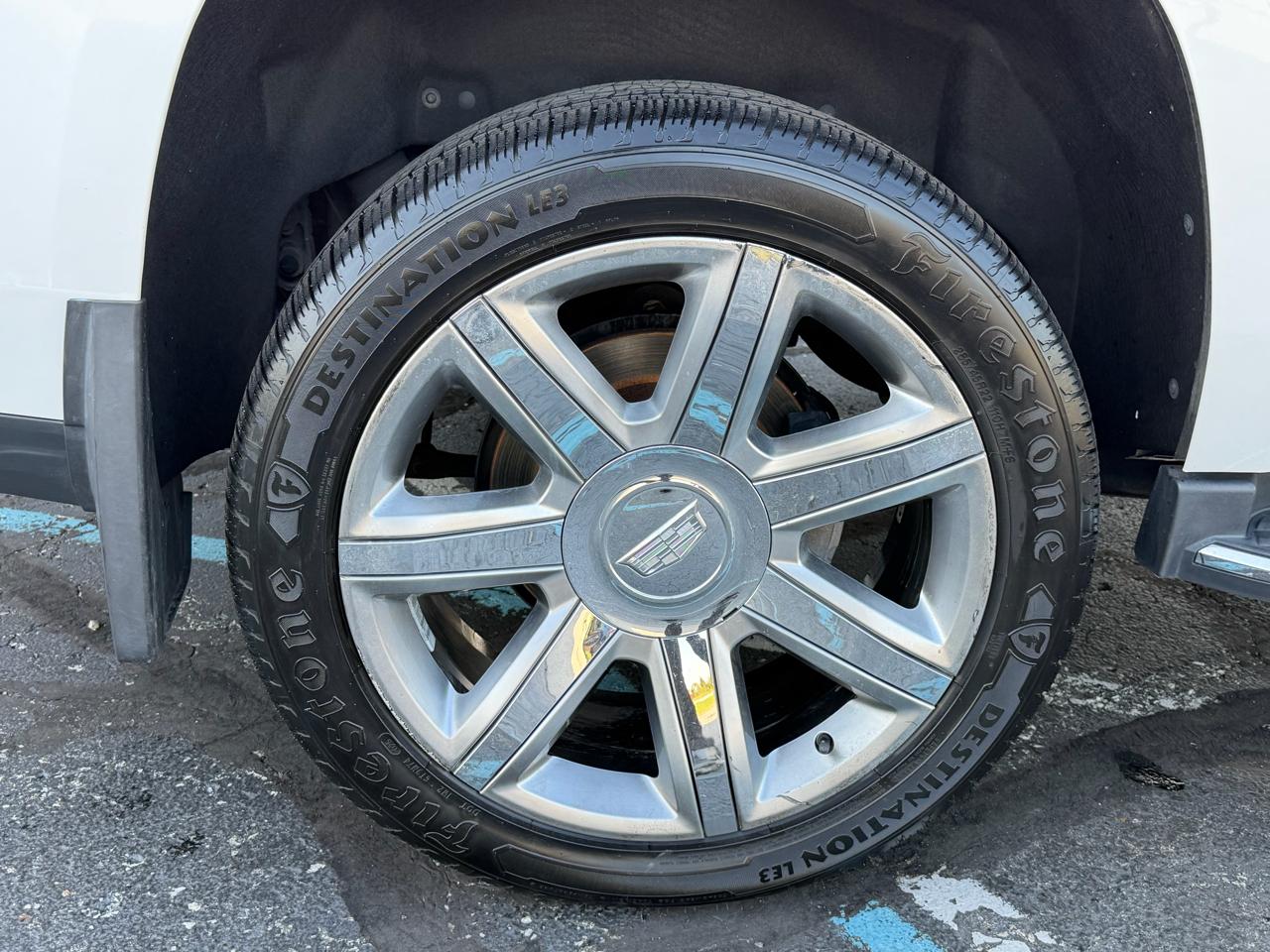 Cadillac Escalade 4WD 4dr Luxury 2019