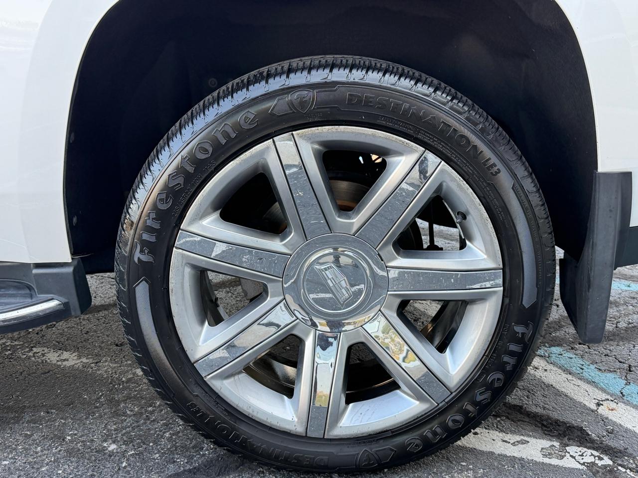 Cadillac Escalade 4WD 4dr Luxury 2019