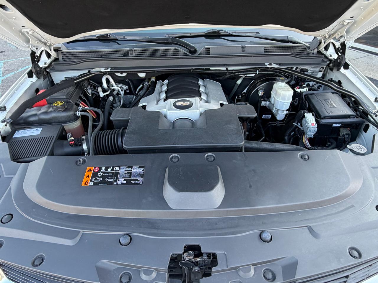 Cadillac Escalade 4WD 4dr Luxury 2019