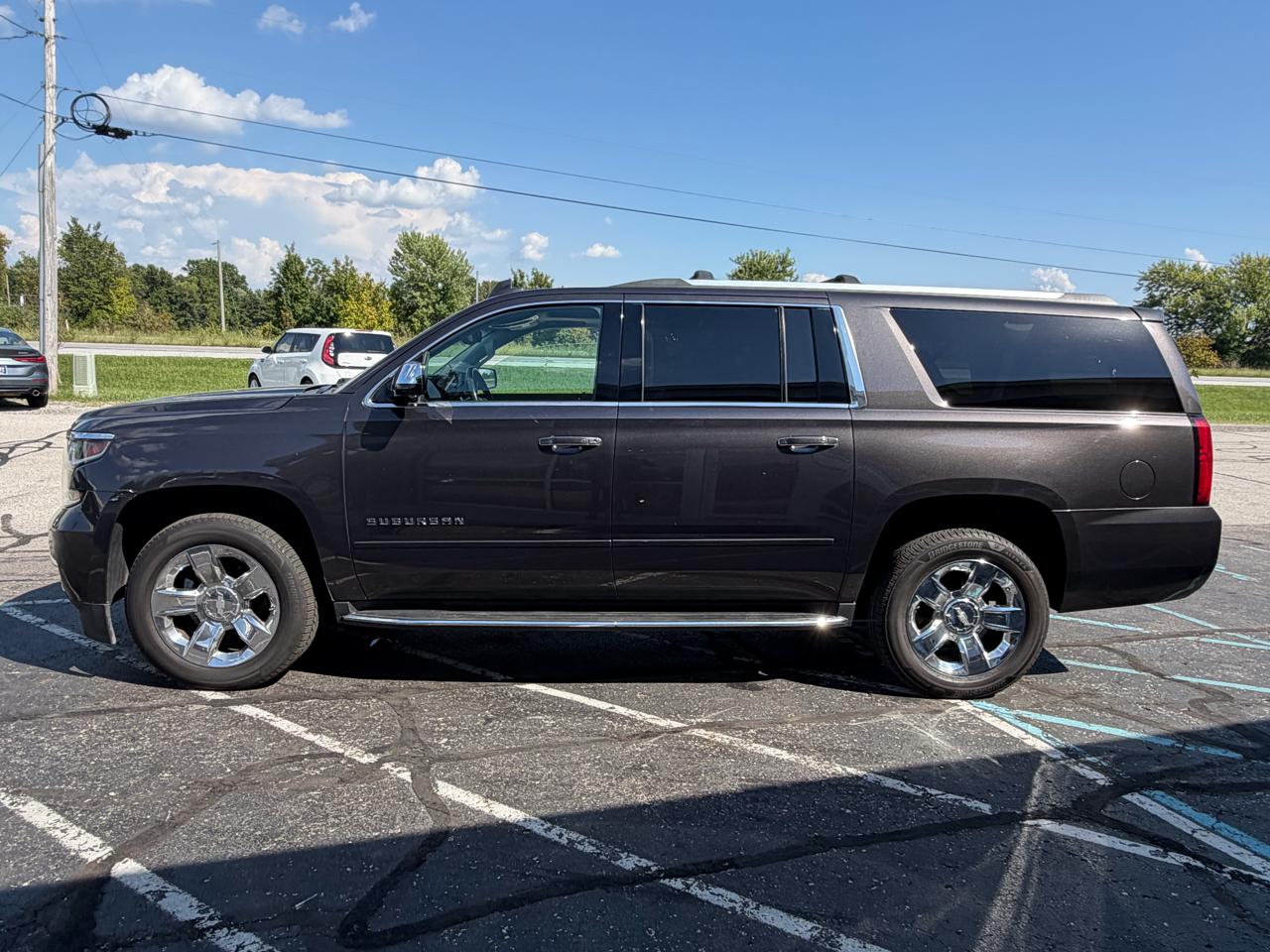 Chevrolet Suburban 4WD 4dr 1500 Premier 2017