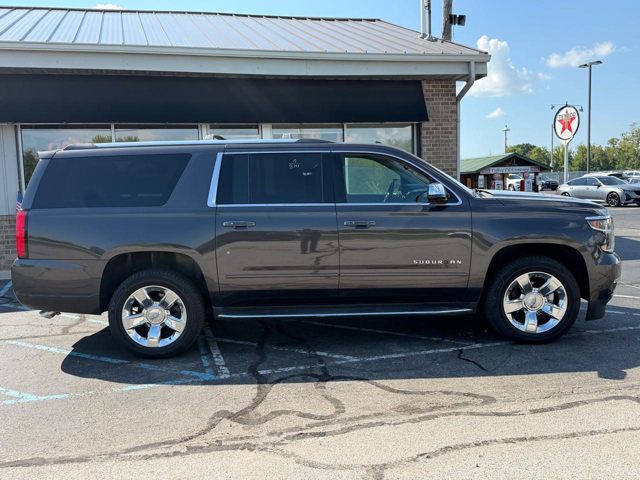 Chevrolet Suburban 4WD 4dr 1500 Premier 2017
