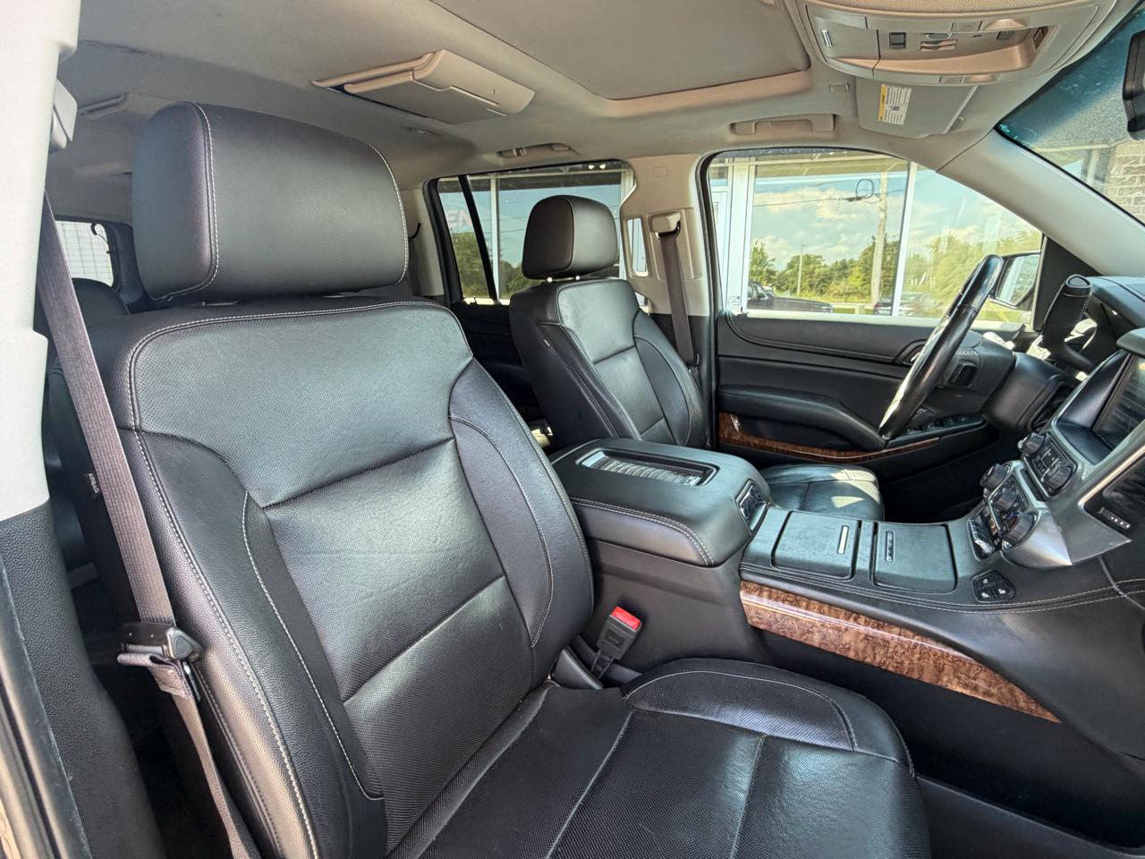 Chevrolet Suburban 4WD 4dr 1500 Premier 2017
