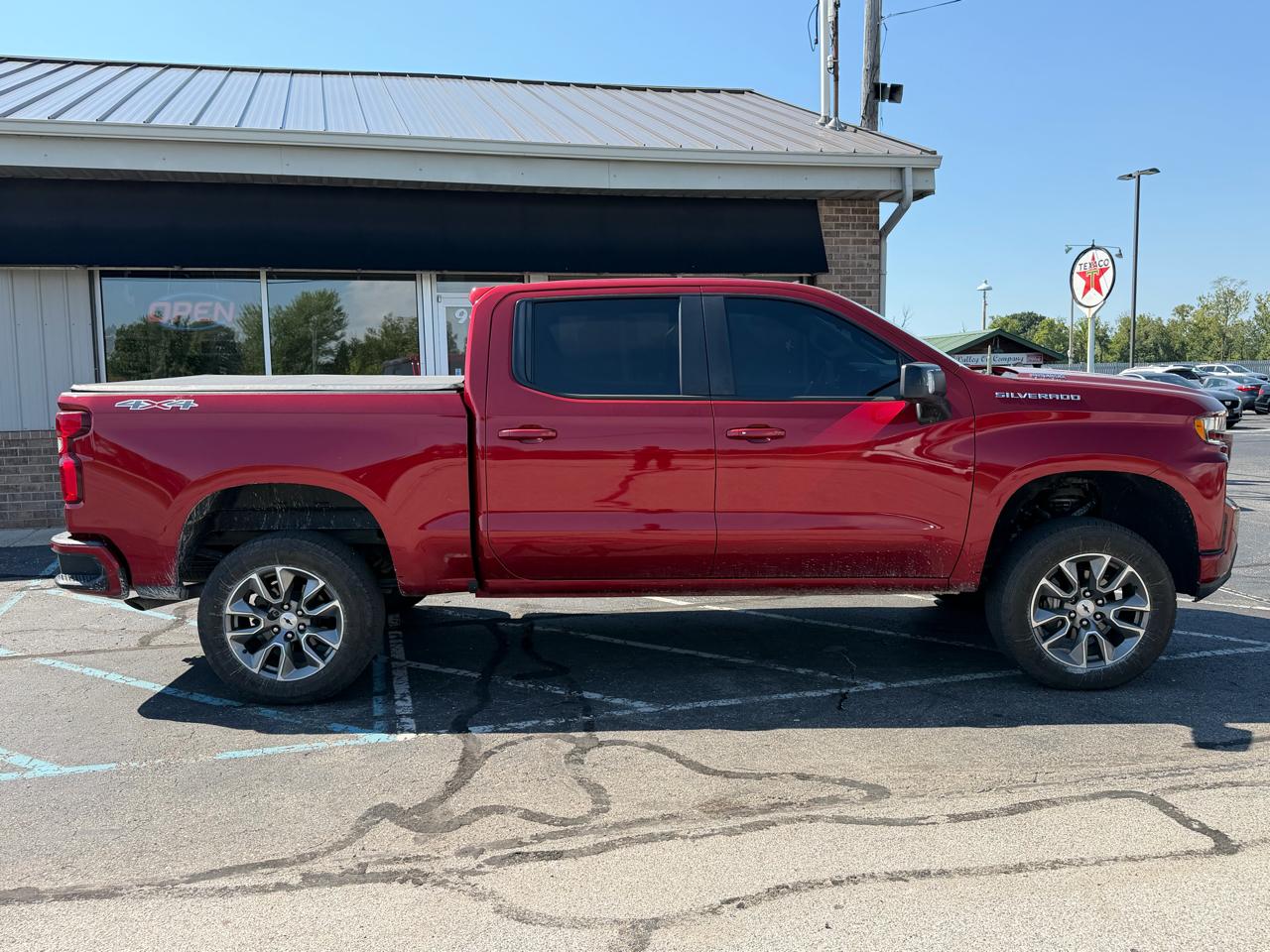 Chevrolet Silverado 1500 4WD Crew Cab 147" RST 2021