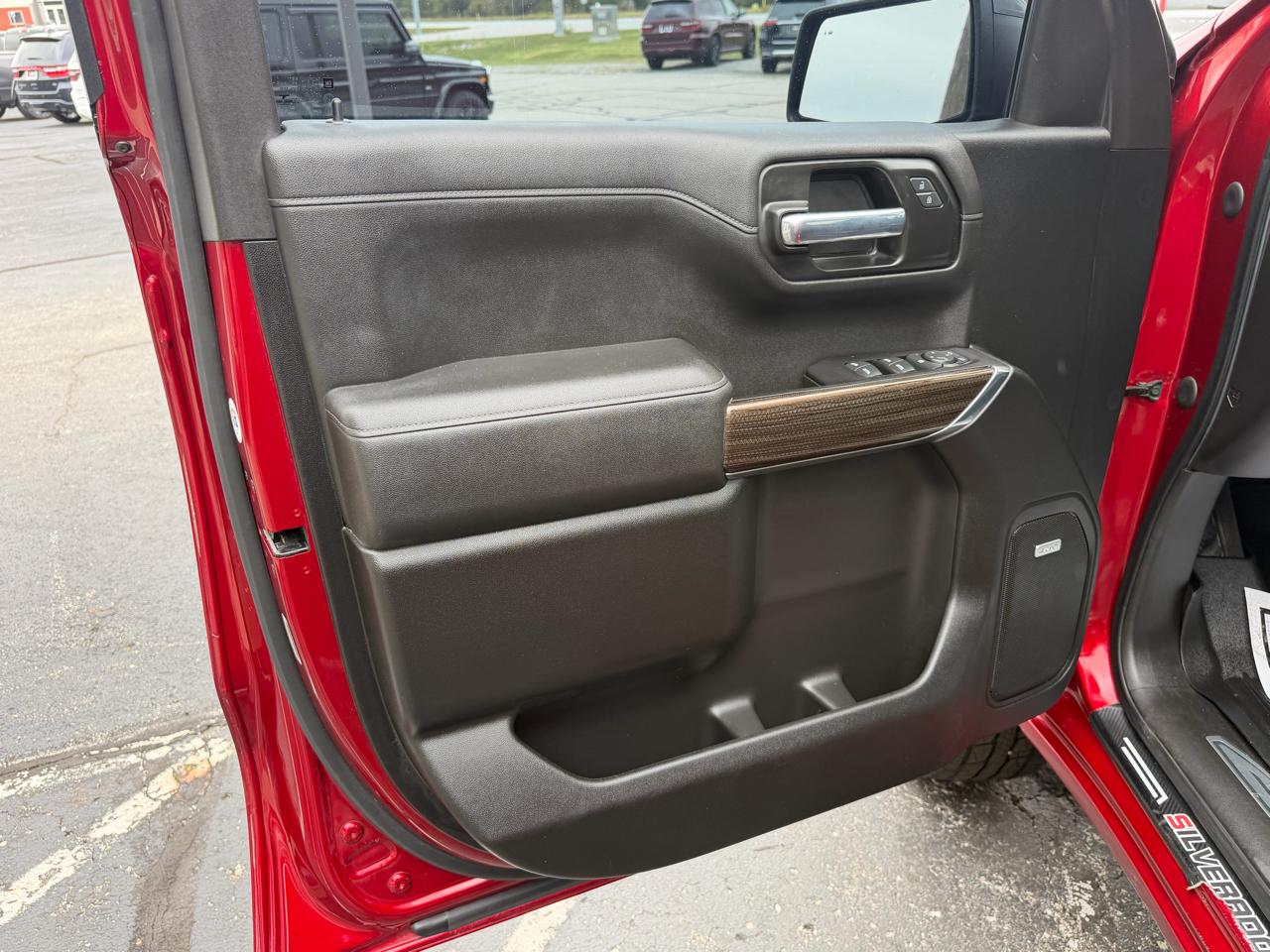 Chevrolet Silverado 1500 4WD Crew Cab 147" RST 2021