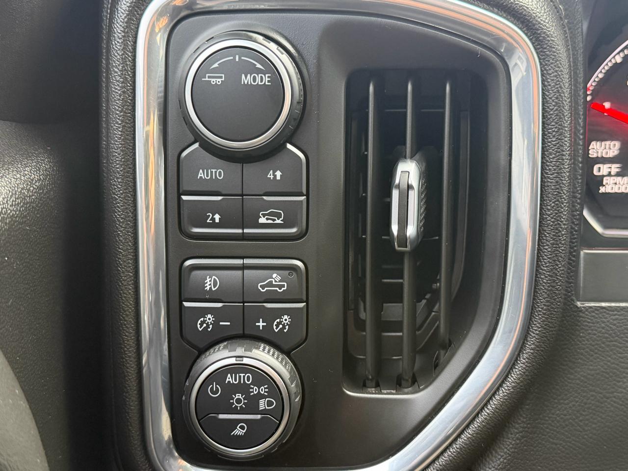 Chevrolet Silverado 1500 4WD Crew Cab 147" RST 2021