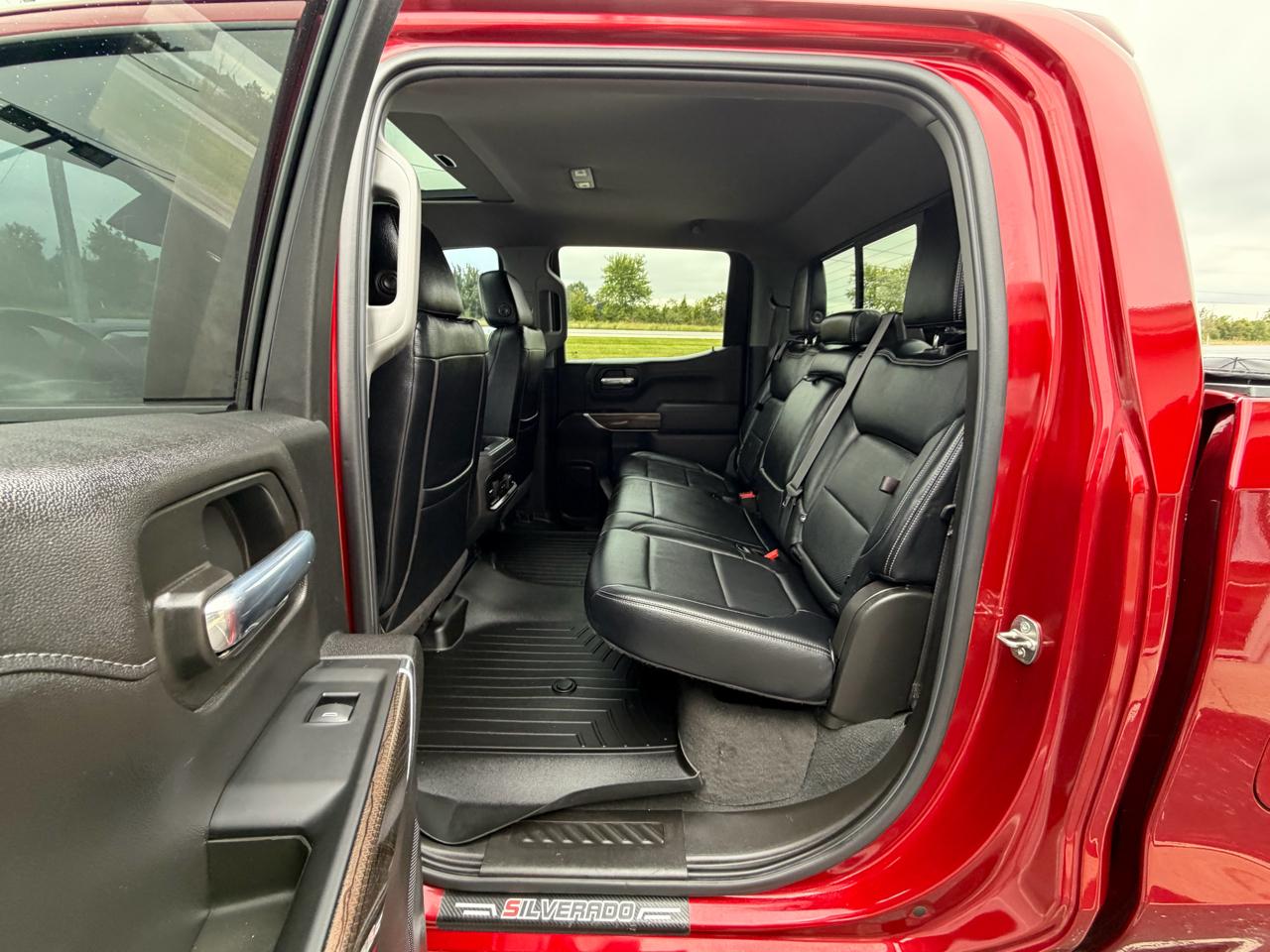Chevrolet Silverado 1500 4WD Crew Cab 147" RST 2021
