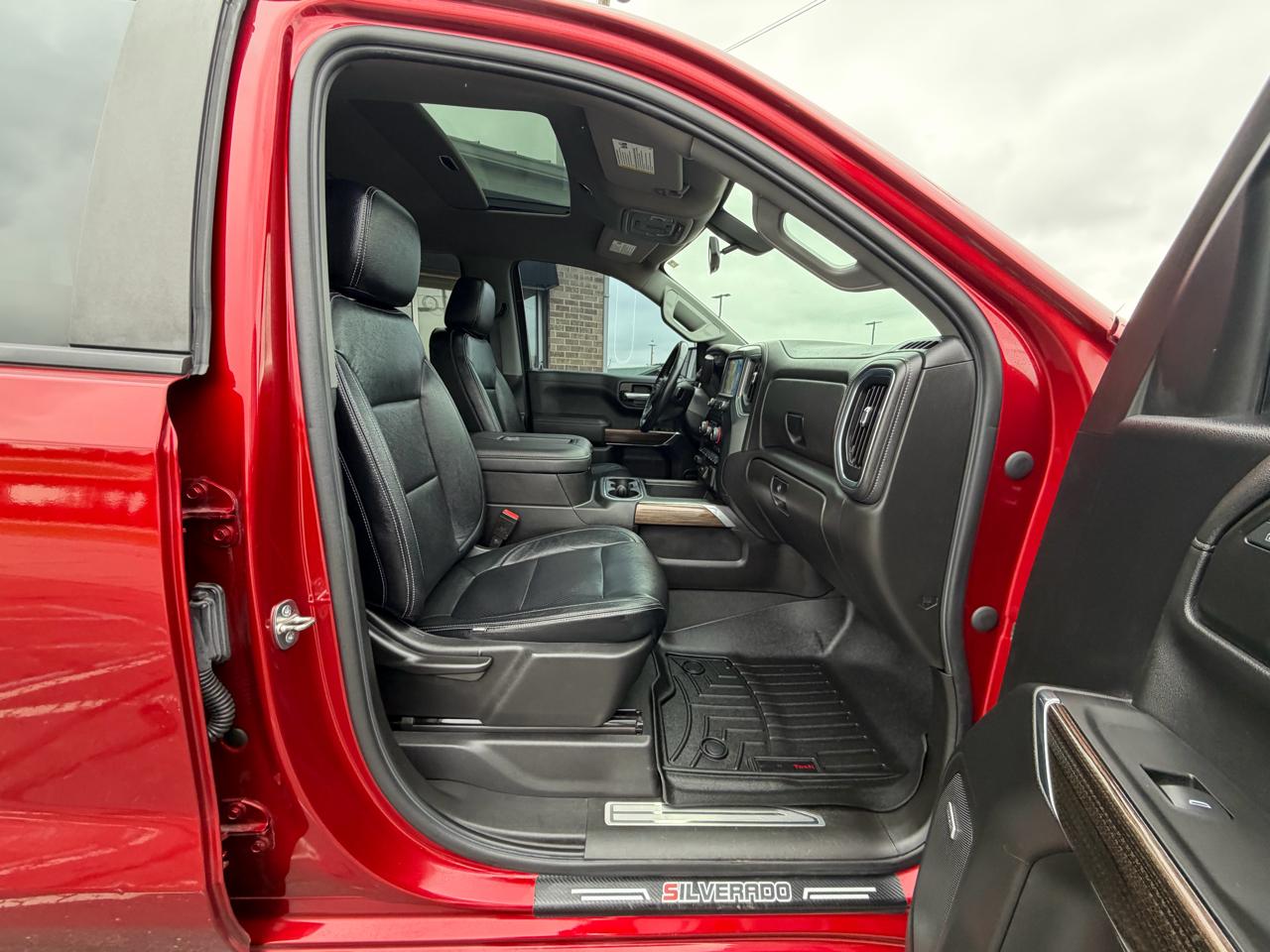 Chevrolet Silverado 1500 4WD Crew Cab 147" RST 2021