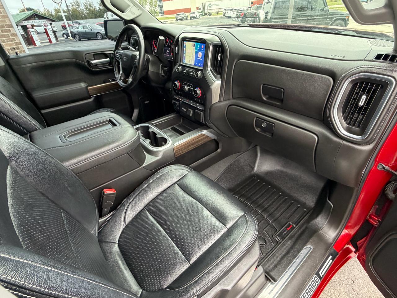 Chevrolet Silverado 1500 4WD Crew Cab 147" RST 2021