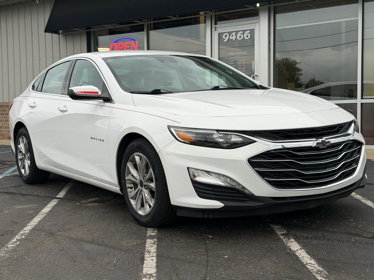 Chevrolet Malibu 4dr Sdn LT 2021