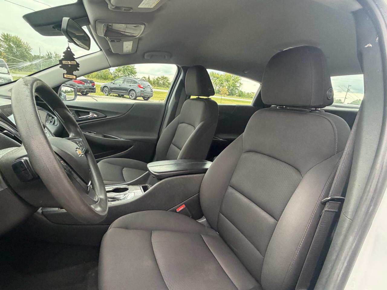 Chevrolet Malibu 4dr Sdn LT 2021