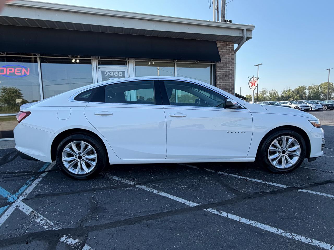 Chevrolet Malibu 4dr Sdn LT 2021