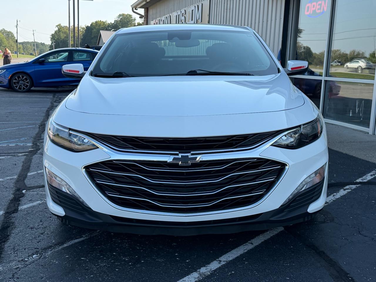 Chevrolet Malibu 4dr Sdn LT 2021
