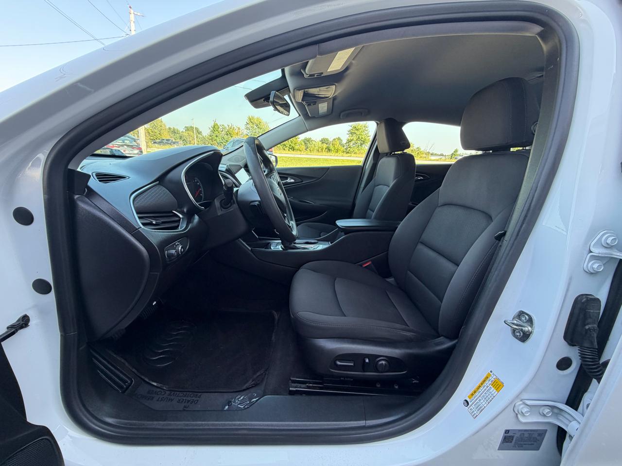Chevrolet Malibu 4dr Sdn LT 2021