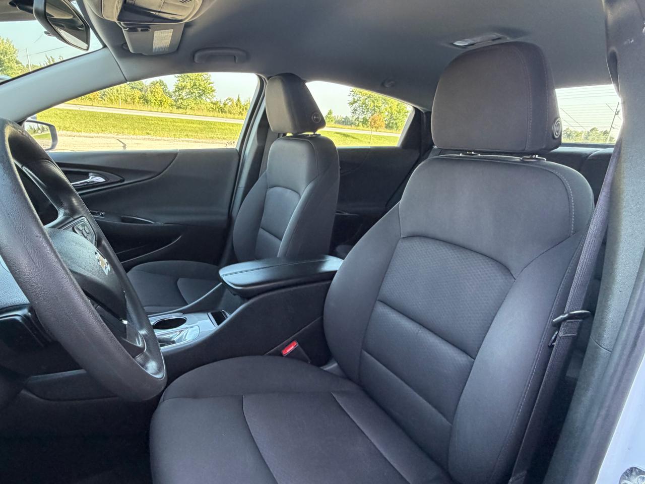 Chevrolet Malibu 4dr Sdn LT 2021