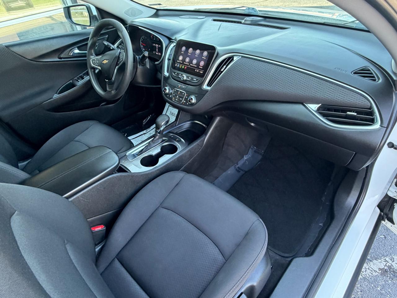 Chevrolet Malibu 4dr Sdn LT 2021