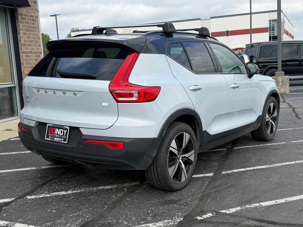 Volvo XC40 Recharge P8 eAWD Pure Electric 2021