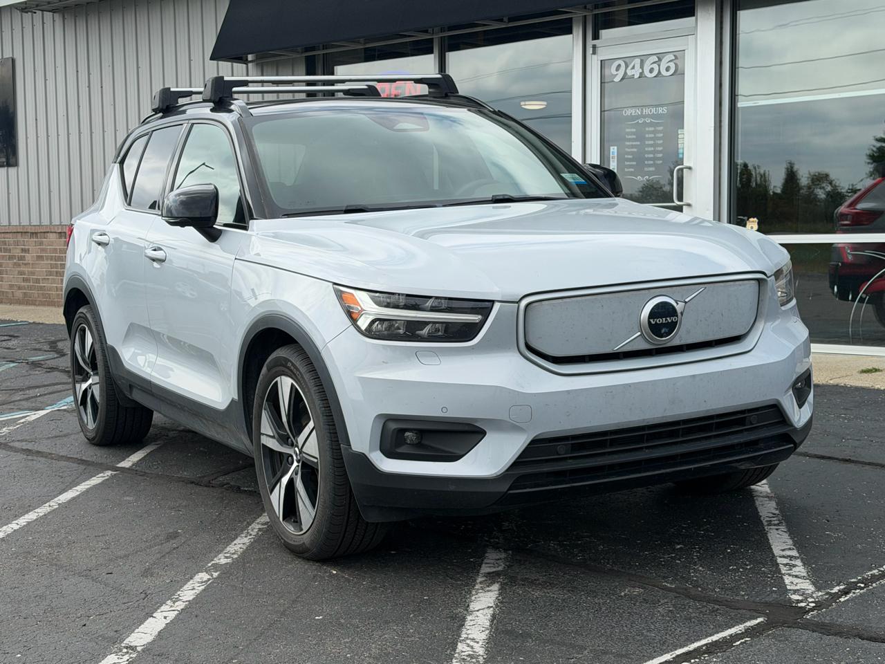 Volvo XC40 Recharge P8 eAWD Pure Electric 2021