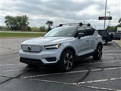 2021 Volvo XC40 