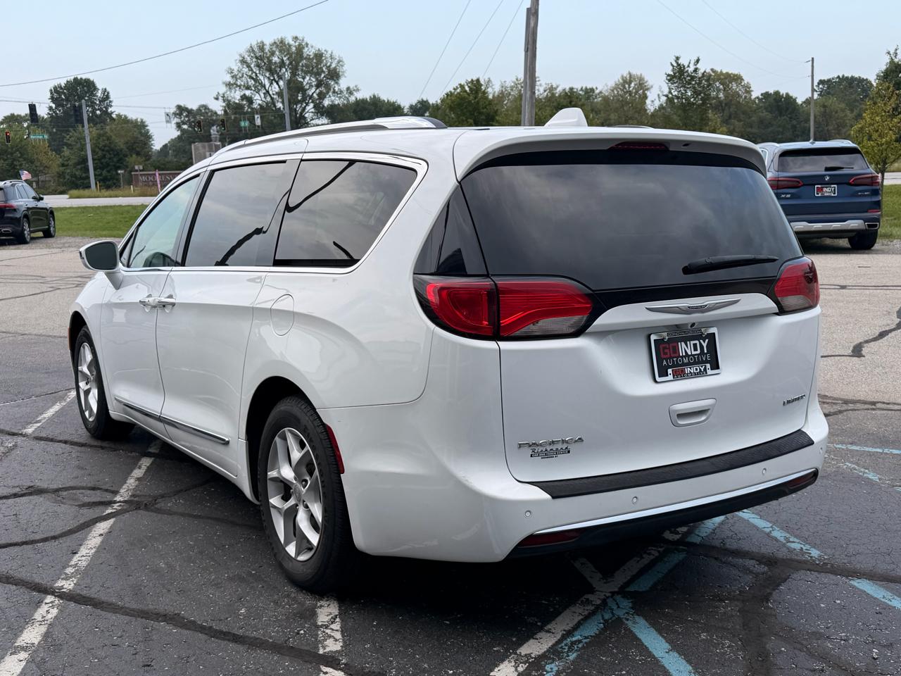 Chrysler Pacifica Limited FWD 2020