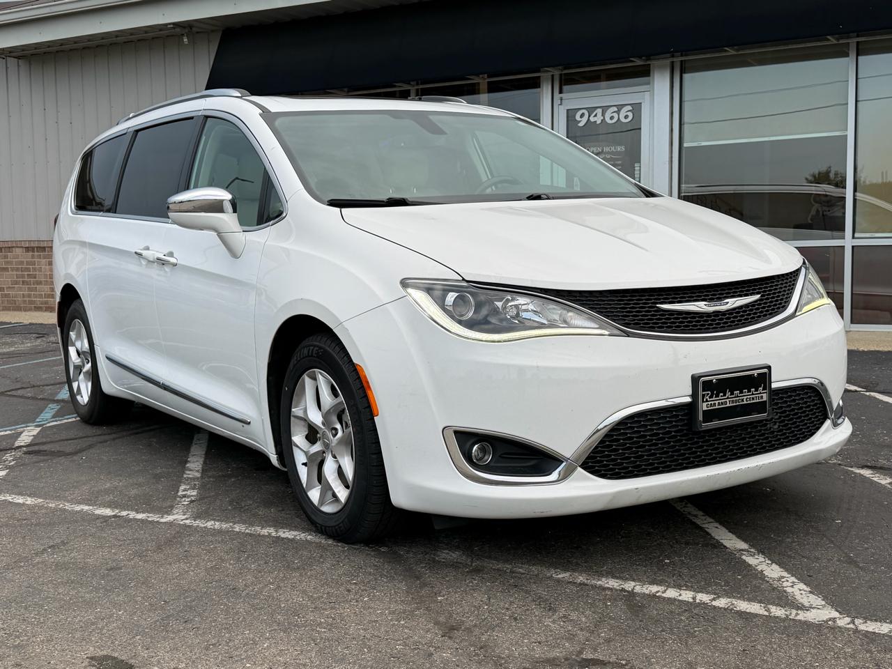 Chrysler Pacifica Limited FWD 2020