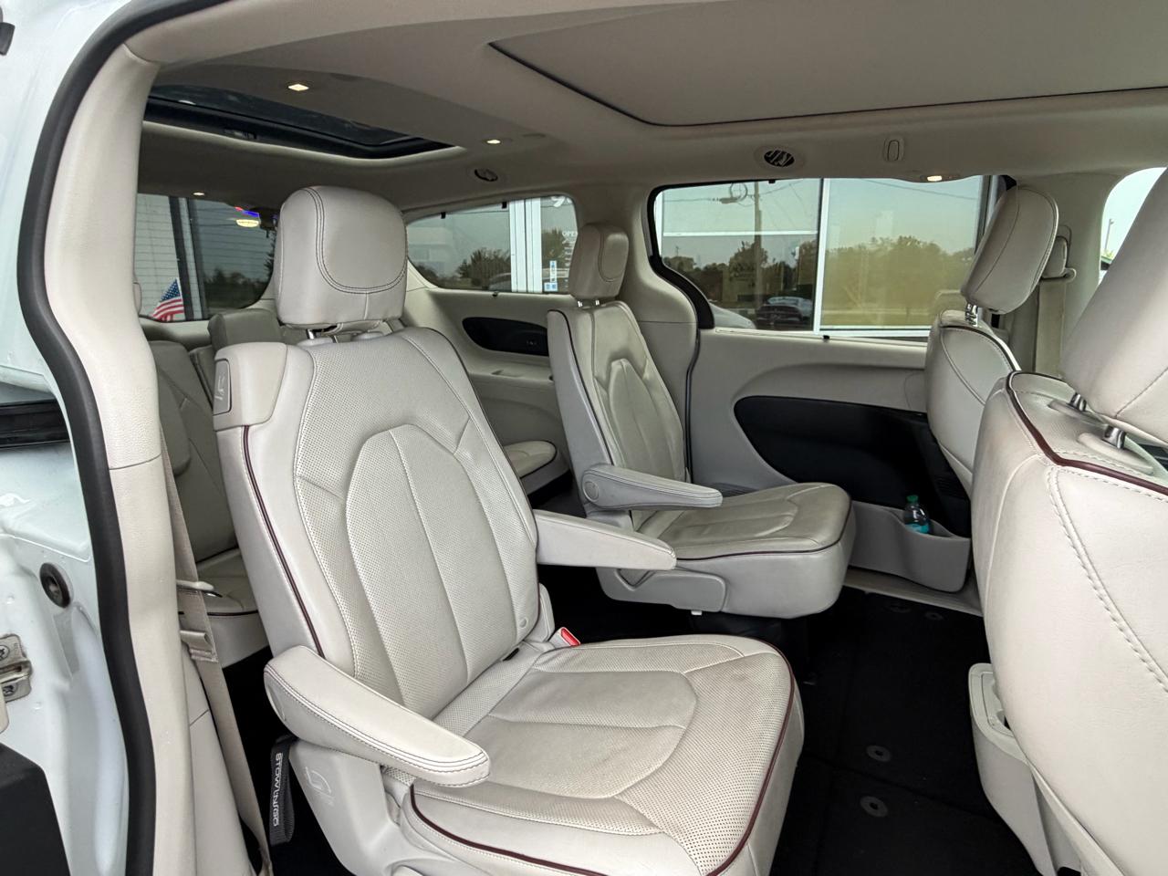 Chrysler Pacifica Limited FWD 2020