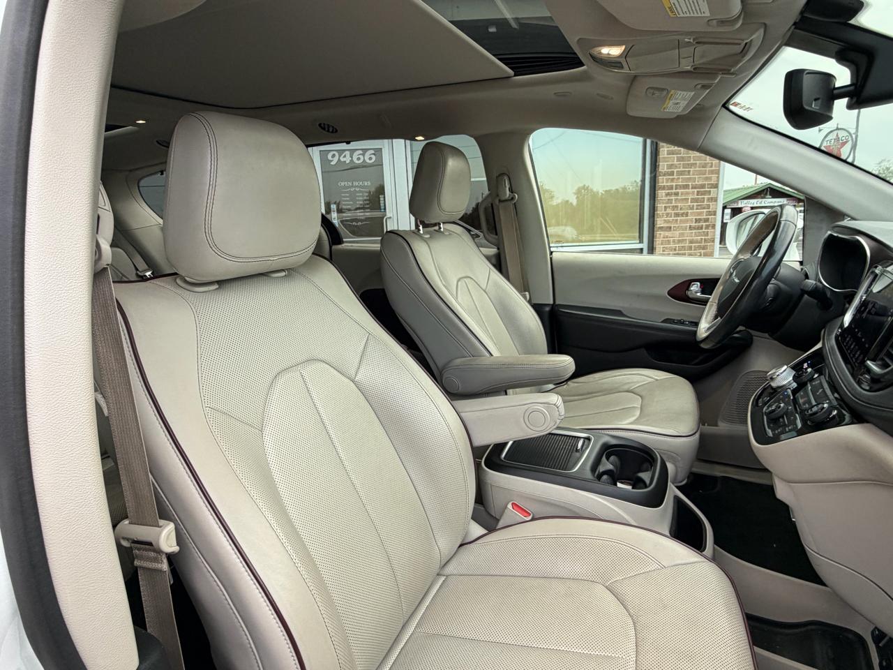 Chrysler Pacifica Limited FWD 2020