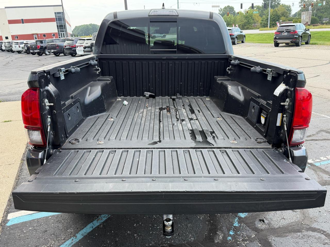Toyota Tacoma TRD Off Road Double Cab 5' Bed V6 4x4 MT (Natl) 2018