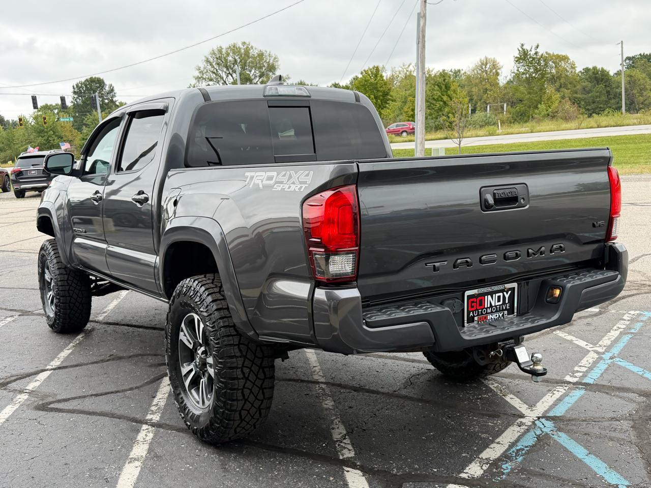 Toyota Tacoma TRD Off Road Double Cab 5' Bed V6 4x4 MT (Natl) 2018