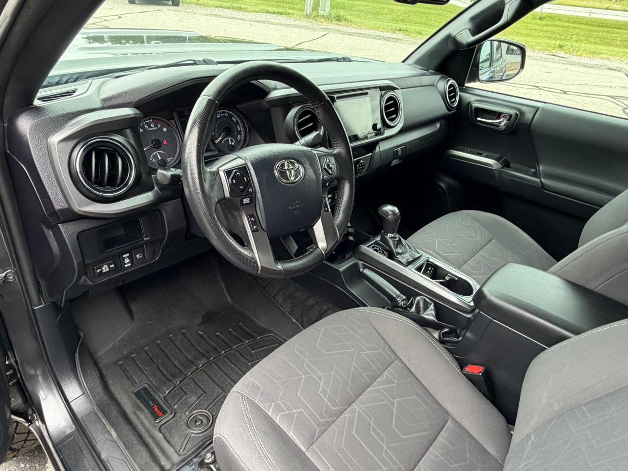 Toyota Tacoma TRD Off Road Double Cab 5' Bed V6 4x4 MT (Natl) 2018