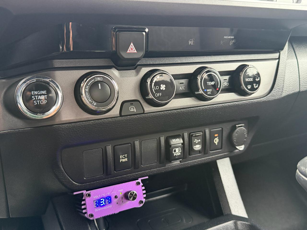 Toyota Tacoma TRD Off Road Double Cab 5' Bed V6 4x4 MT (Natl) 2018