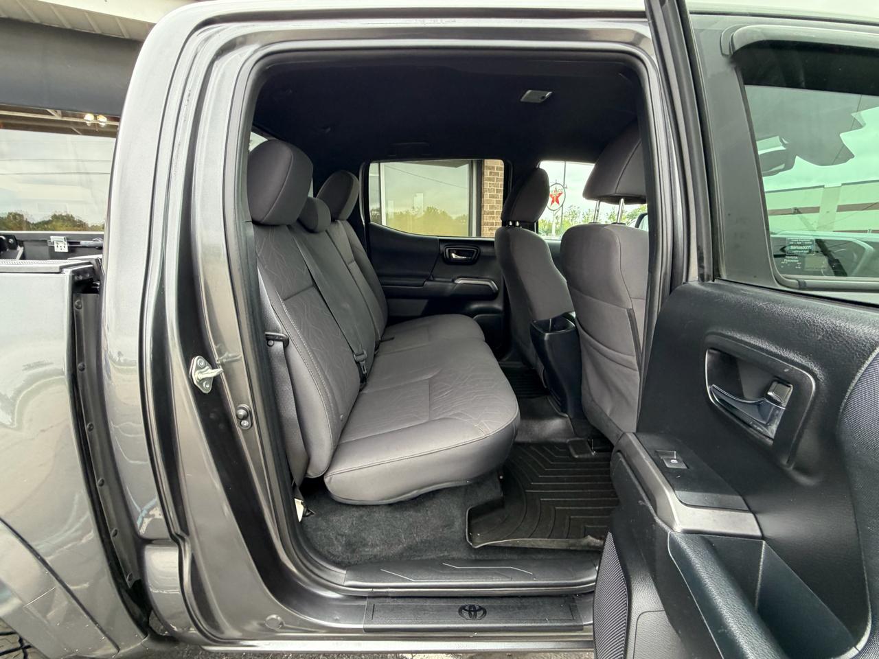 Toyota Tacoma TRD Off Road Double Cab 5' Bed V6 4x4 MT (Natl) 2018