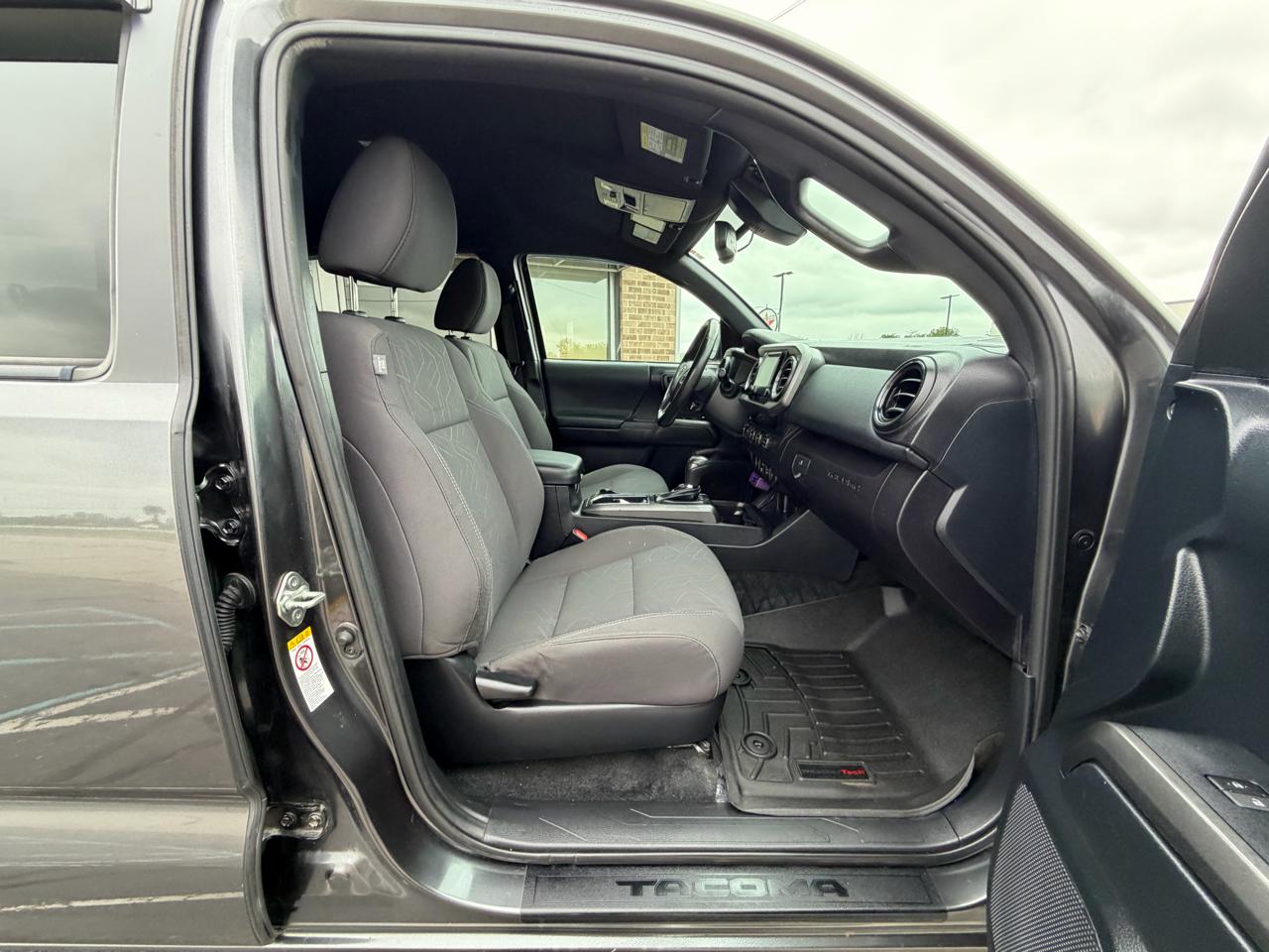 Toyota Tacoma TRD Off Road Double Cab 5' Bed V6 4x4 MT (Natl) 2018