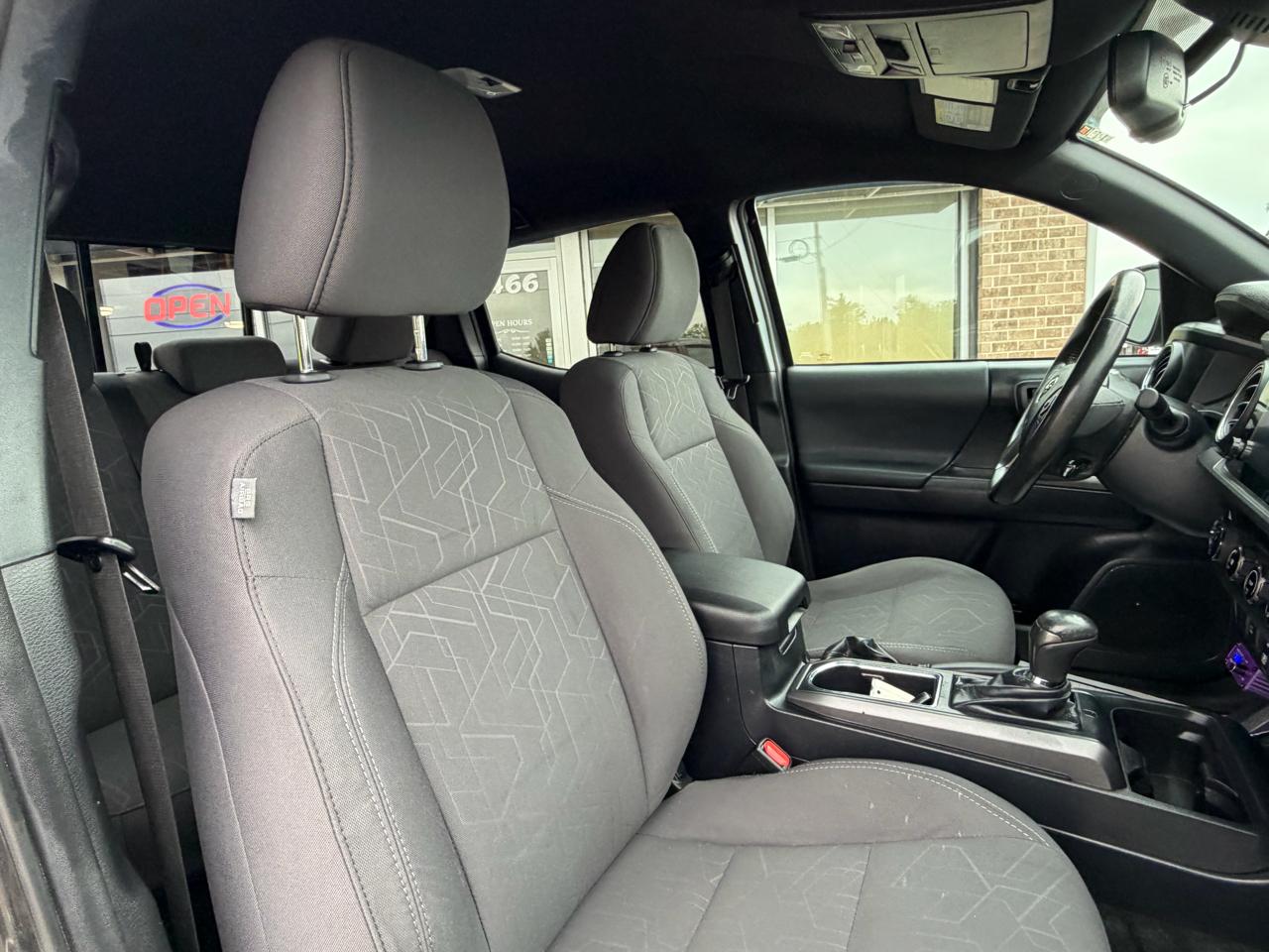 Toyota Tacoma TRD Off Road Double Cab 5' Bed V6 4x4 MT (Natl) 2018