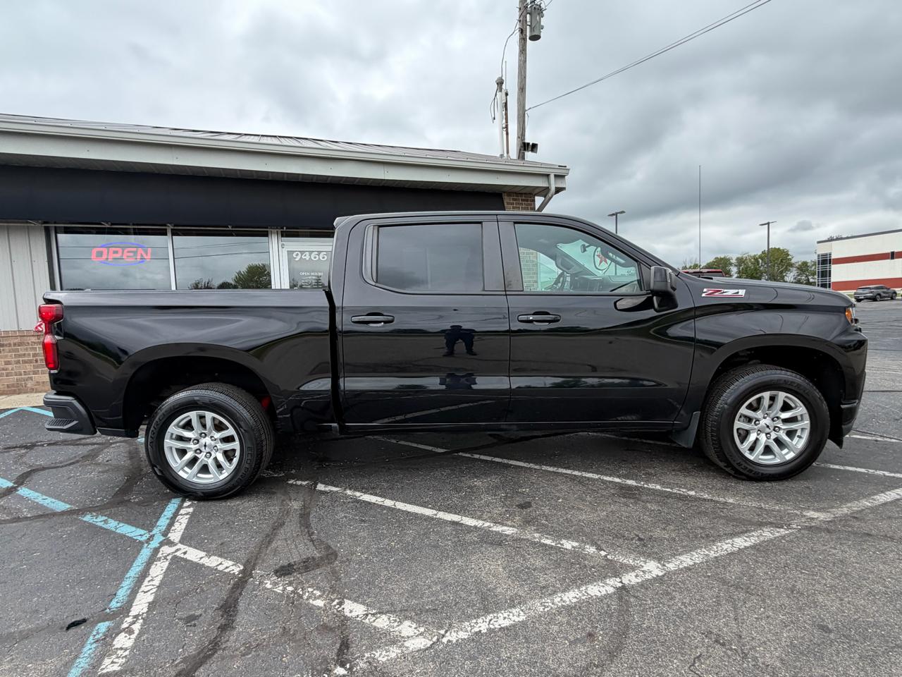Chevrolet Silverado 1500 4WD Crew Cab 147" RST 2020