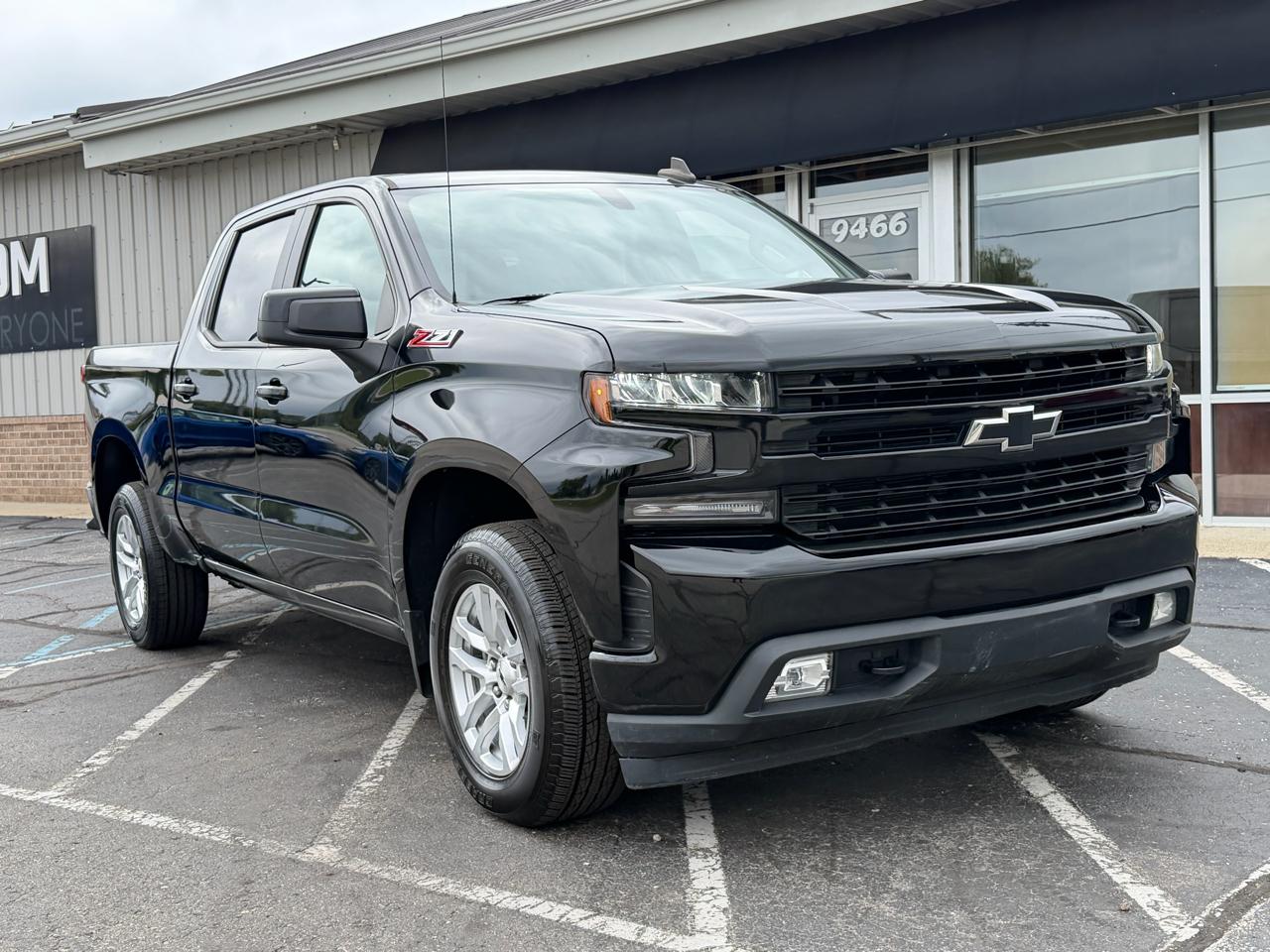 Chevrolet Silverado 1500 4WD Crew Cab 147" RST 2020